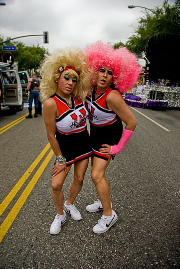 Los-Angeles-Pride-2011-83-gingerliu
