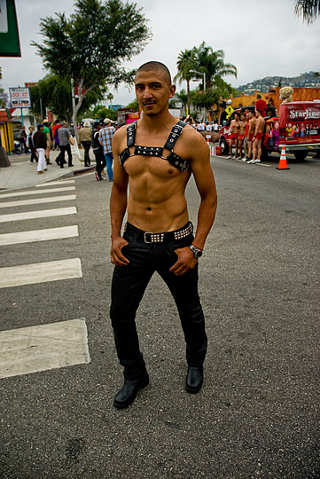 Los-Angeles-Pride-2011-13-gingerliu