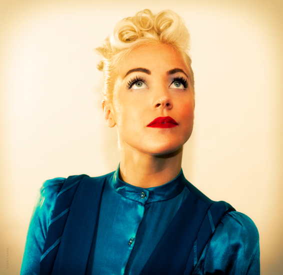 Burlesque performer Harper Rose in Hollywood, CA. 2013. GLIU PHOTO.
