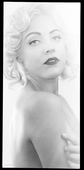 Burlesque performer Harper Rose in Hollywood, CA. GLIU PHOTO 2013