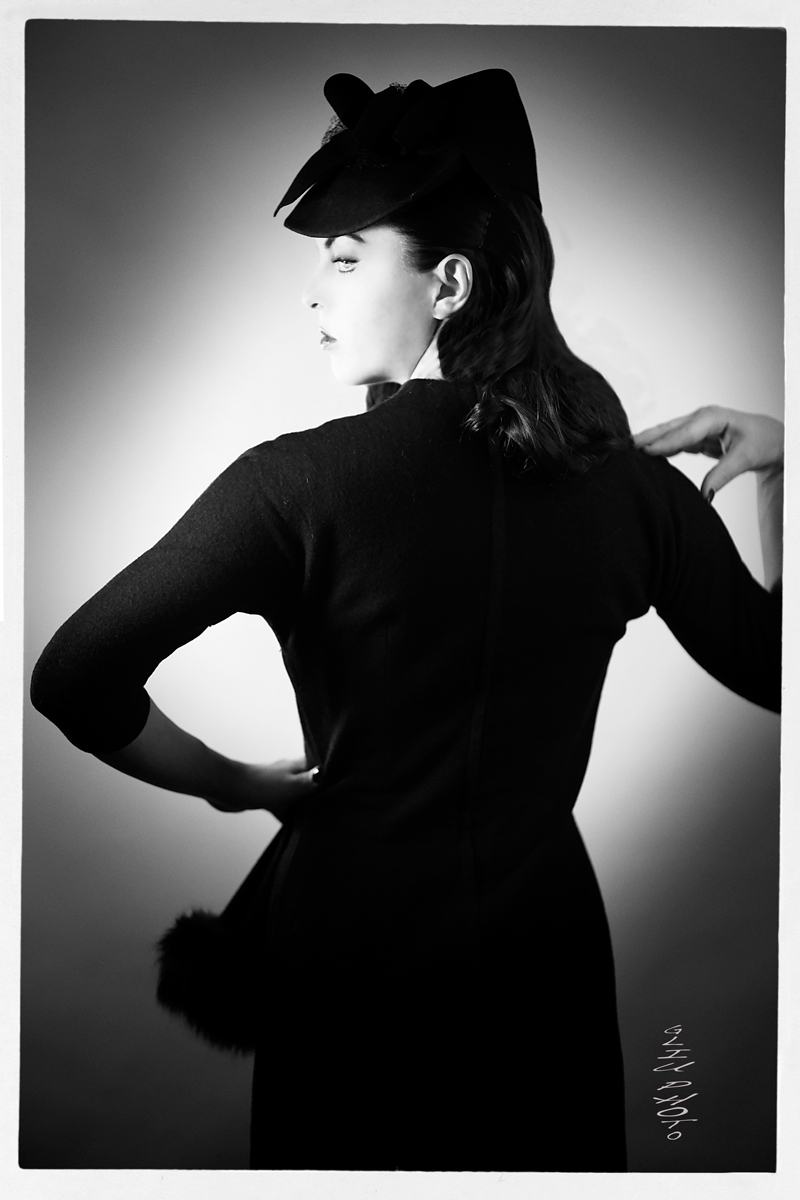 Burlesque performer Miss Sass A Frass in #Hollywood CA 2014. GLIU PHOTO. Ginger Liu #Photography
