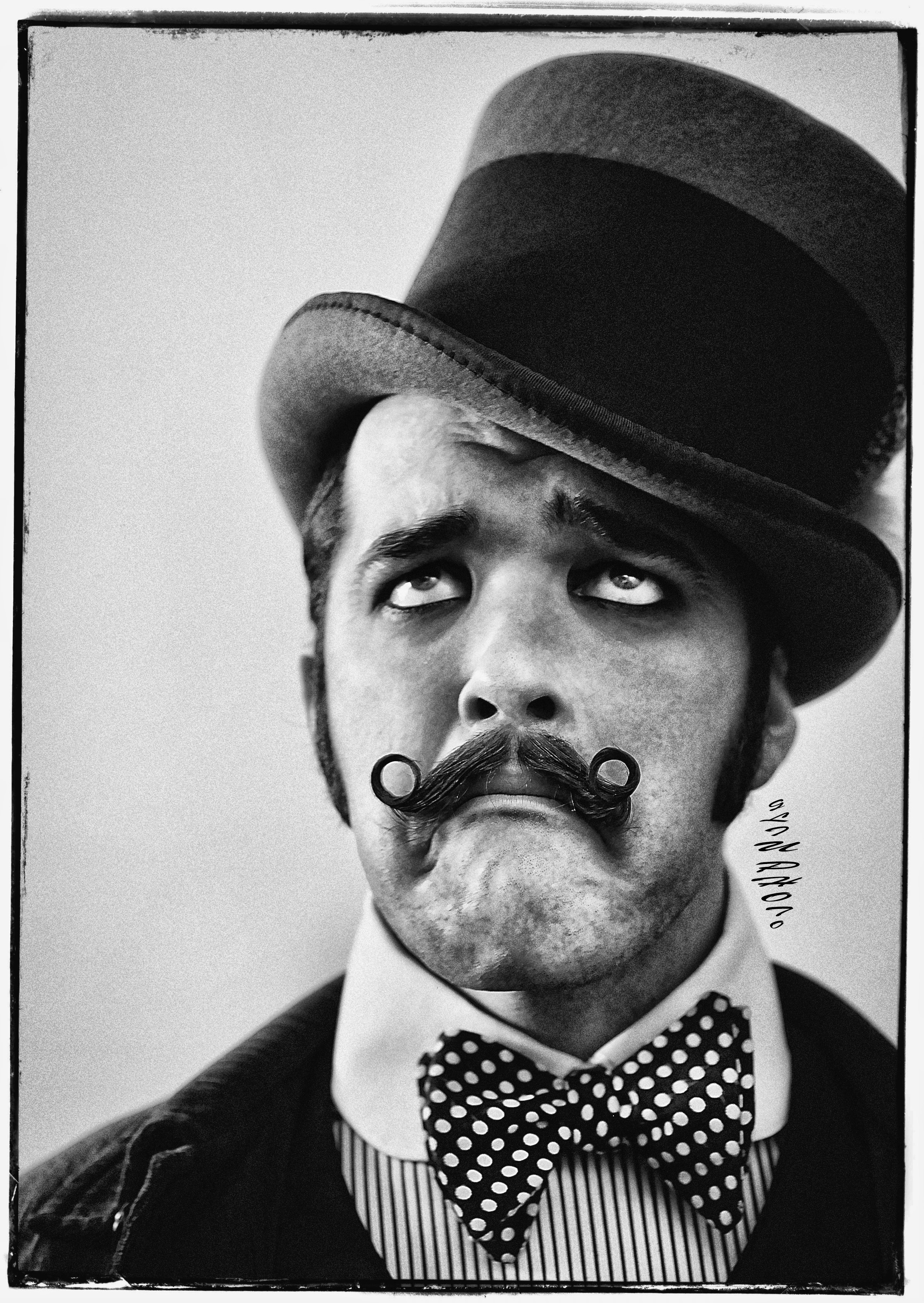 Performer Russell Bruner in Hollywood. Ginger Liu #Photography #GLIUPHOTO